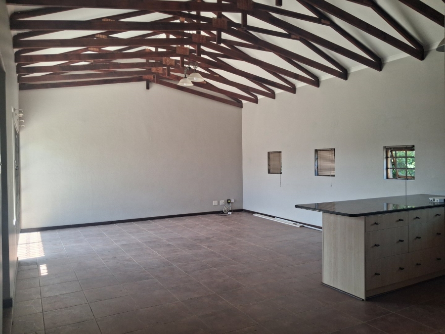 To Let 3 Bedroom Property for Rent in Hillside Free State